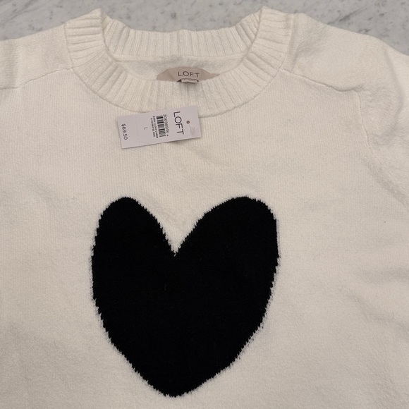 NWT*** LOFT Cream Sweater with Black Heart - Picture 3 of 6